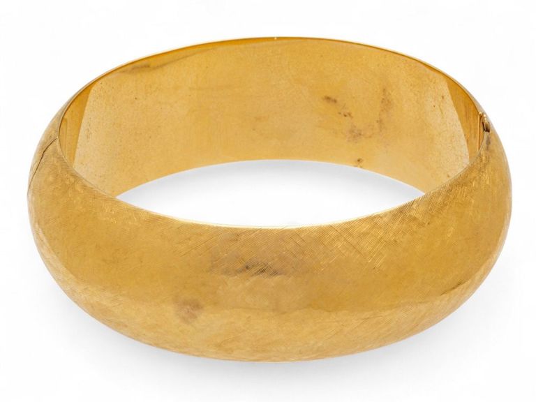 14k Yellow Gold Hinged Bracelet