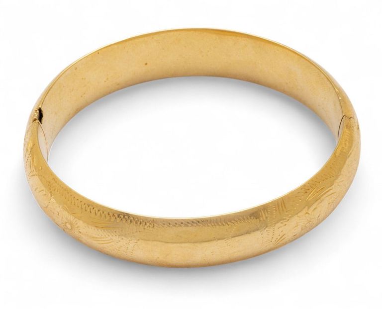 14k Gold Hinged Bracelet