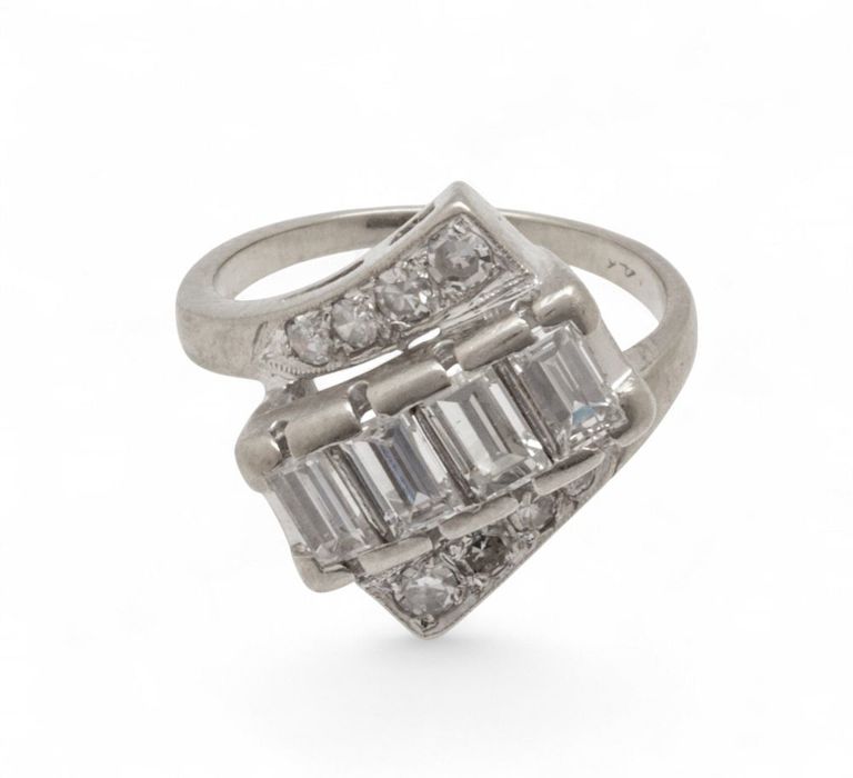 14k White Gold Diamond Ring