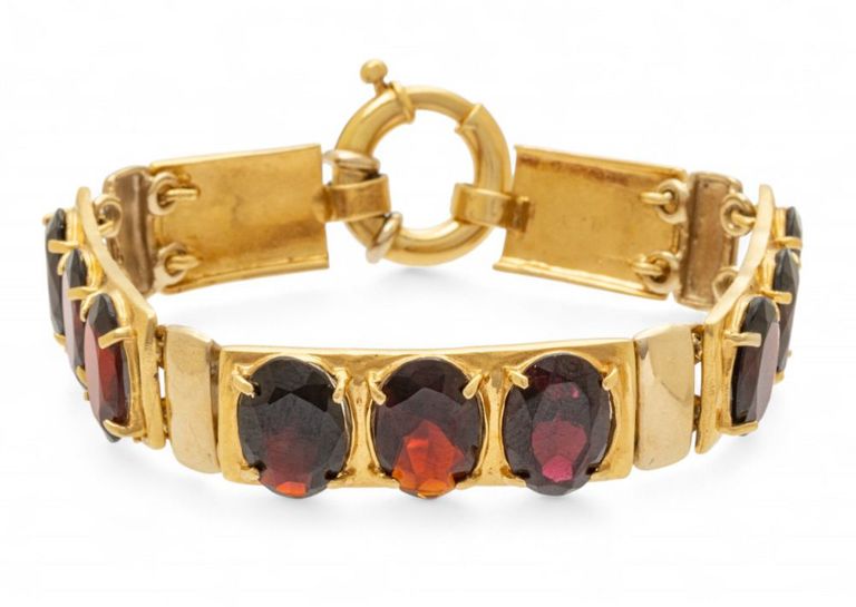 18k Yellow Gold Garnet Bracelet