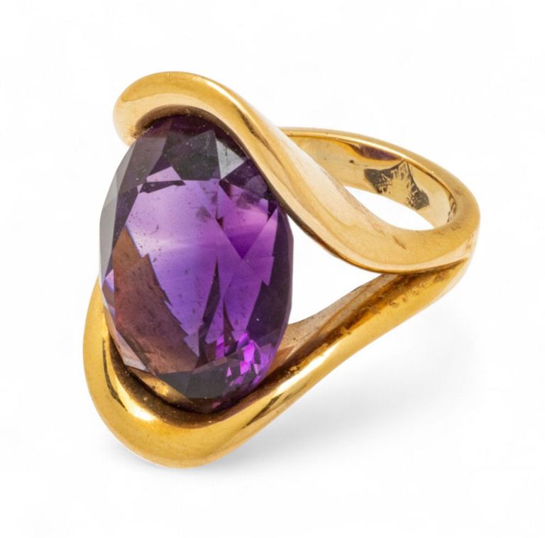14k Gold Amethyst Ring