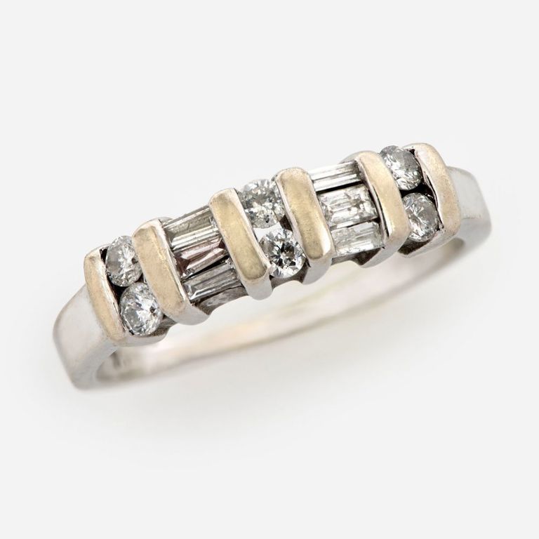 14k White and Yellow Gold Diamond Ring