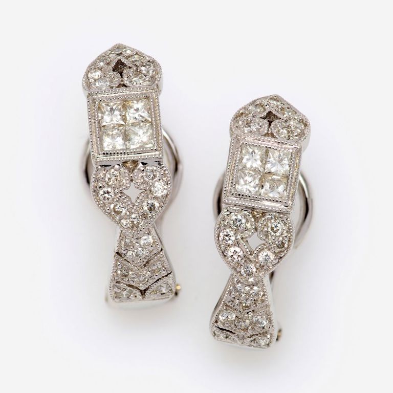 18k White Gold Diamond Earrings