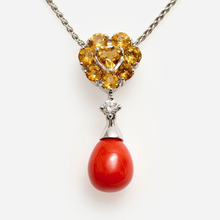 18k White Gold Gemstone Pendant Necklace