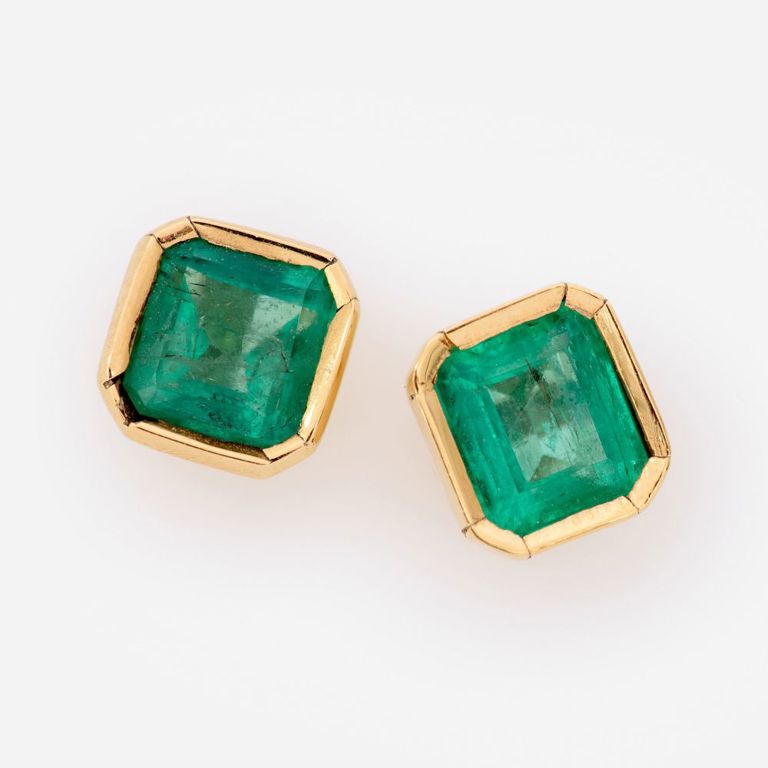 14k Yellow Gold Emerald Stud Earrings