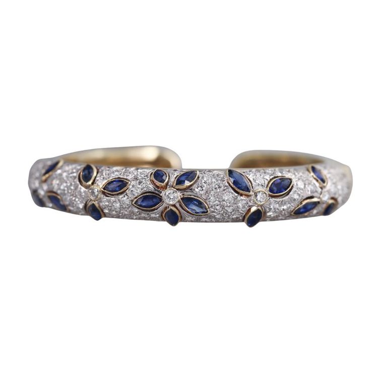 18k Gold Diamond and Sapphire Cuff Bracelet