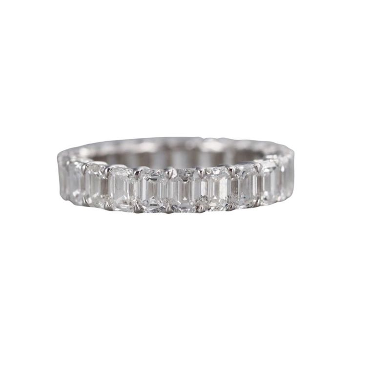 18k Gold Diamond Eternity Band Ring