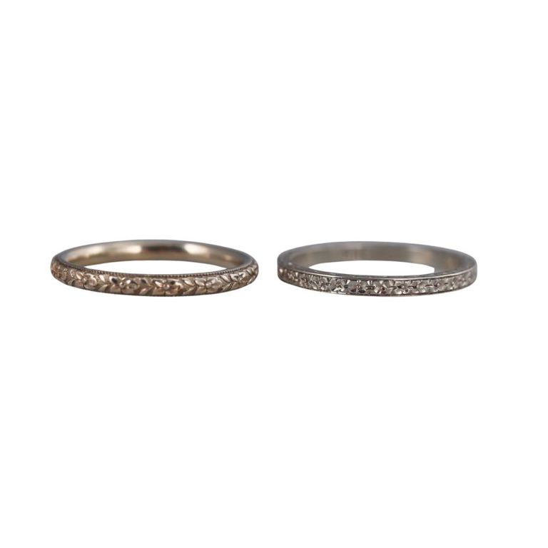 Set of 2 18k Gold Wedding Band Rings