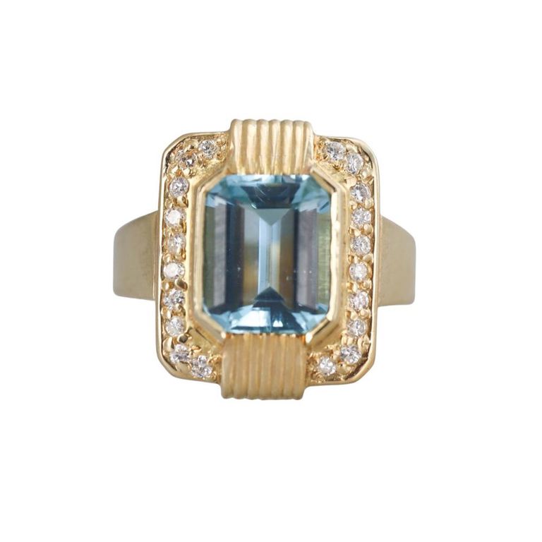 18k Gold Aquamarine and Diamond Ring