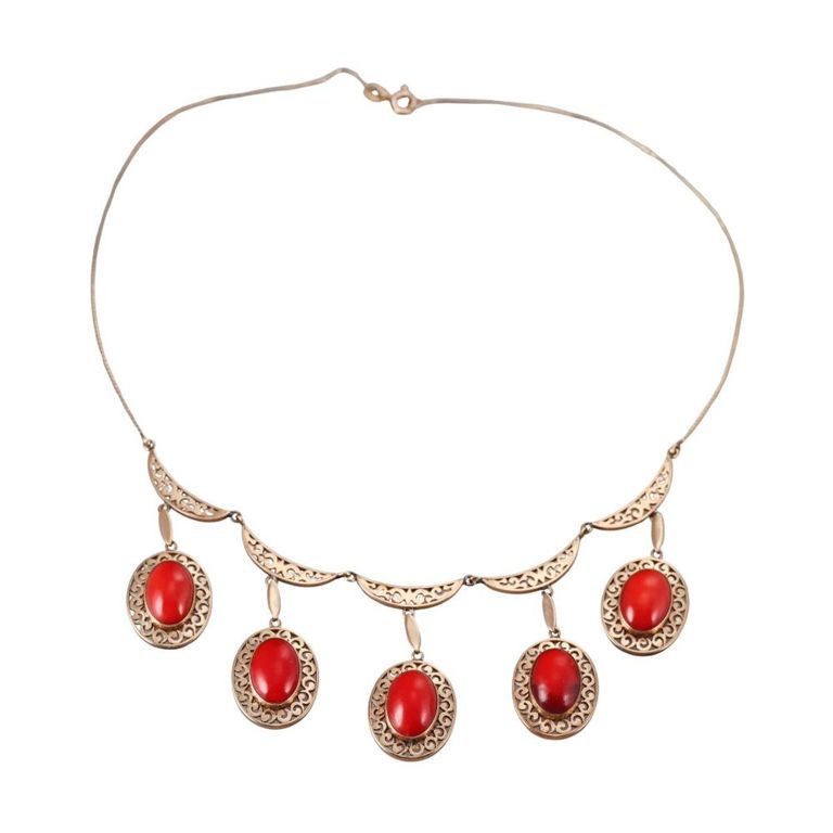 Antique 15k Gold Coral Necklace