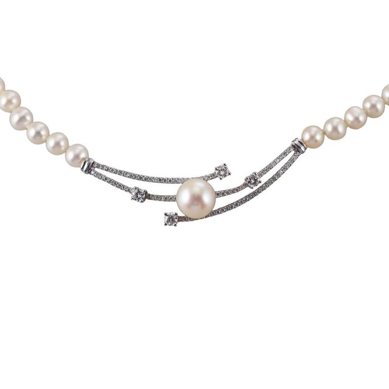 14k Gold Diamond and Pearl Necklace