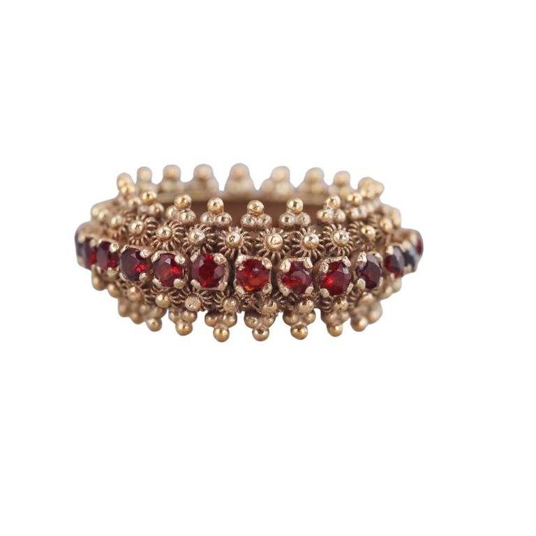 18k Gold Garnet Band Ring