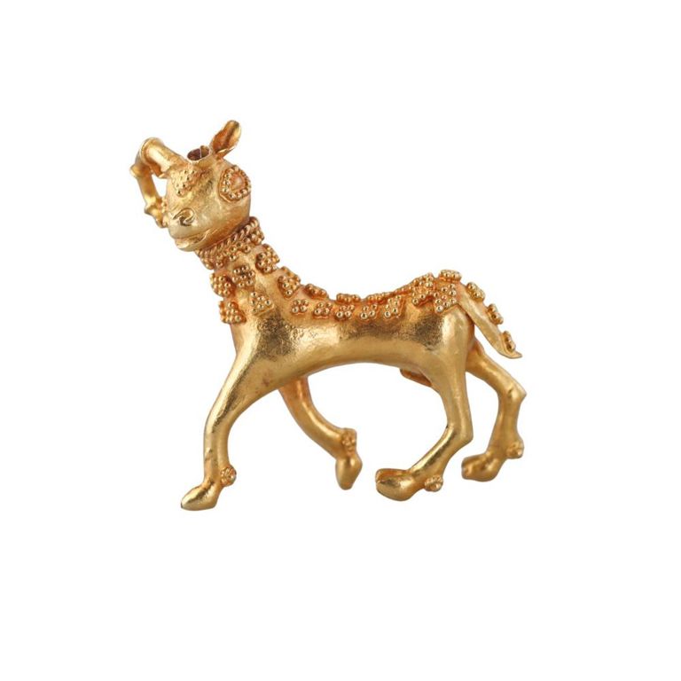 22k Gold Ram Brooch