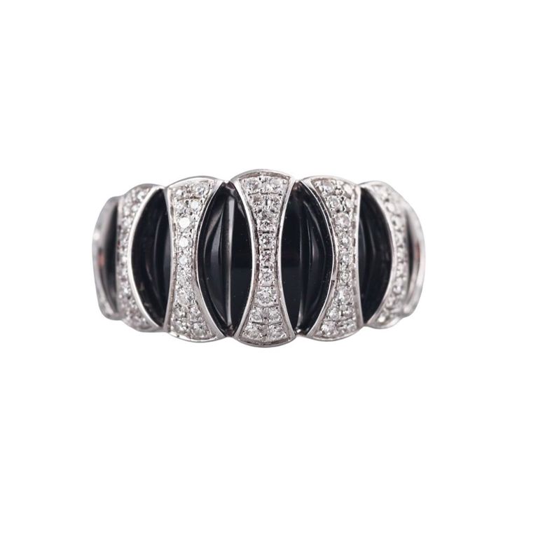 18k Gold Diamond and Onyx Ring