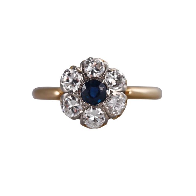 18k Gold Diamond and Sapphire Cluster Ring