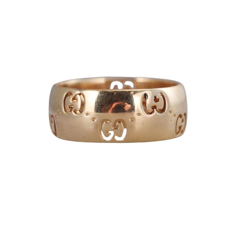 18k Gold Band Ring
