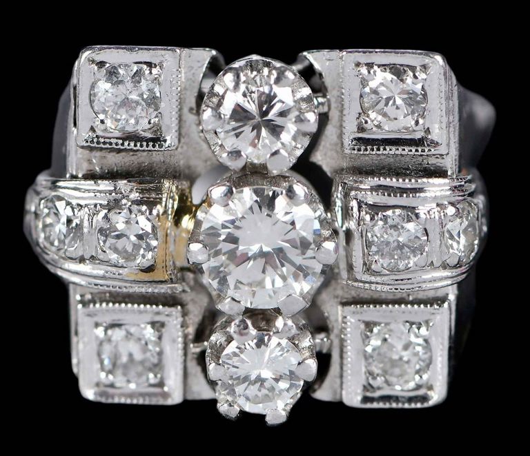 Art Deco Platinum Diamond Ring