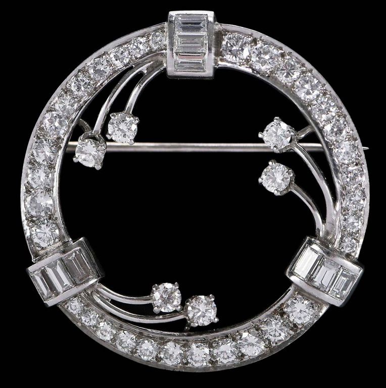 Platinum Diamond Wreath Brooch