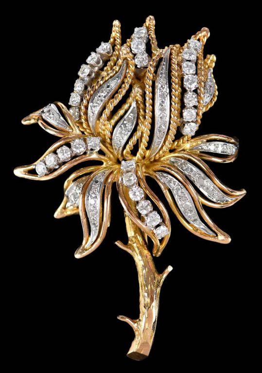 14k Gold Diamond Flower Brooch