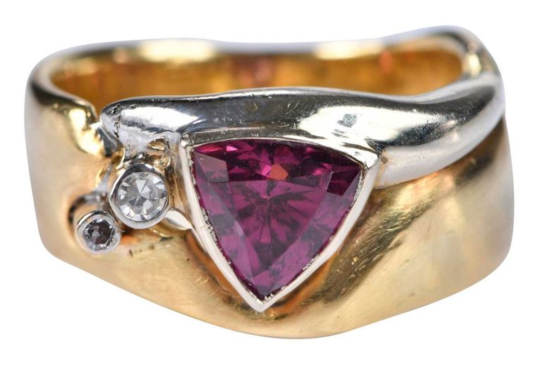 18k Gold Pyrope Garnet and Diamond Ring