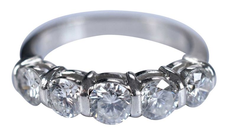 Platinum Diamond Anniversary Band