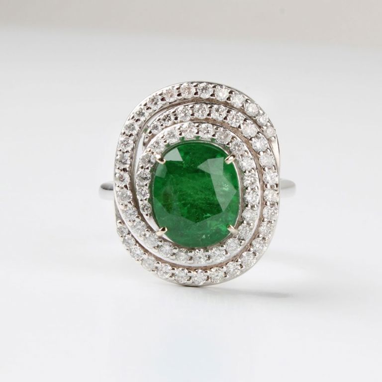 14k White Gold Tsavorite and Diamond Ring