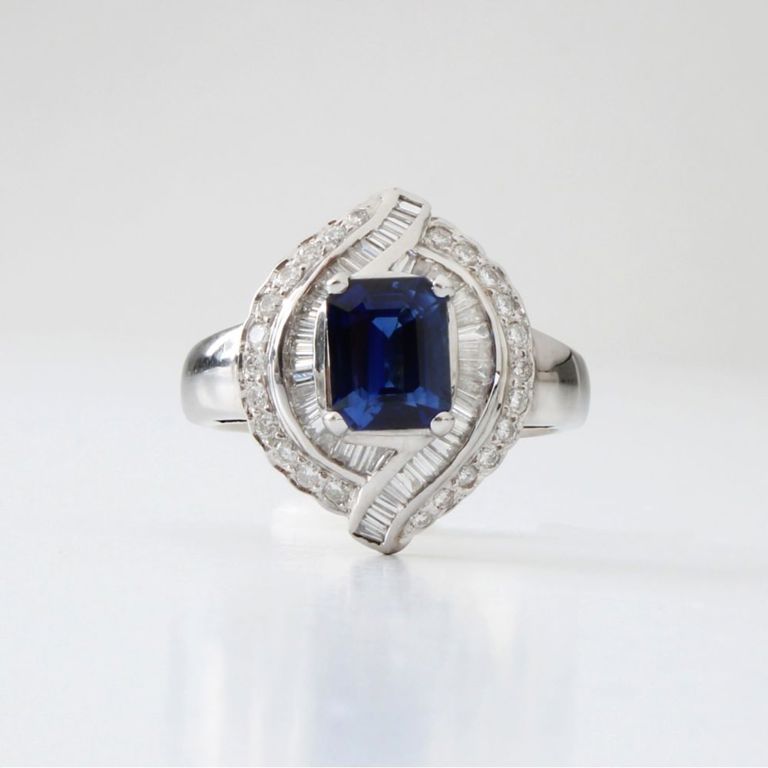 18k White Gold Sapphire and Diamond Ring