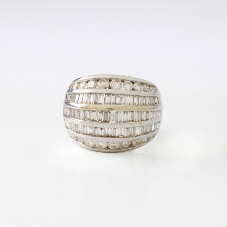 14k White Gold Diamond Cluster Ring