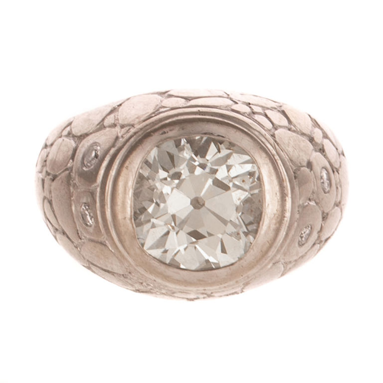 18k White Gold Diamond Ring