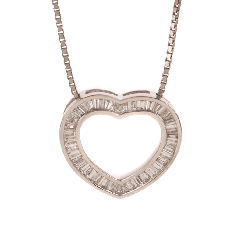 18k White Gold Diamond Open Heart Pendant Necklace