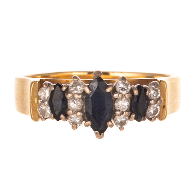 18k Yellow Gold Sapphire and Diamond Ring