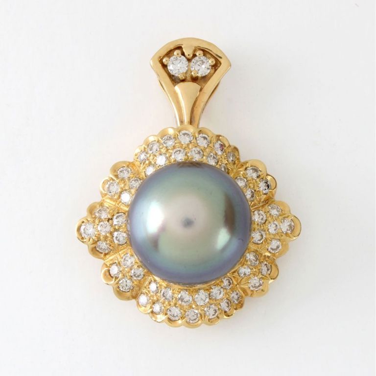 14k Yellow Gold Black Pearl and Diamond Pendant