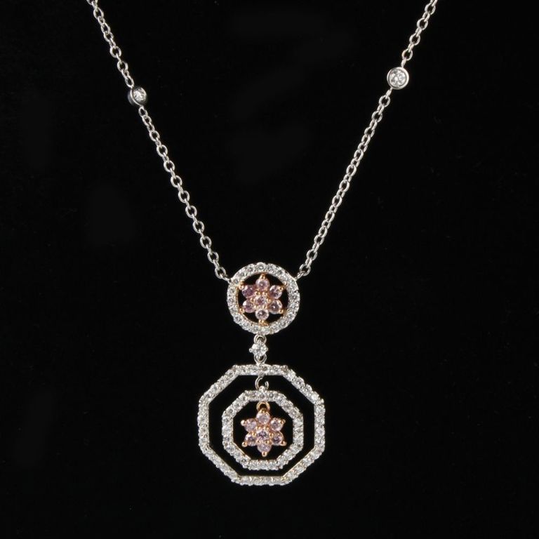 18k White Gold Diamond Pendant Necklace
