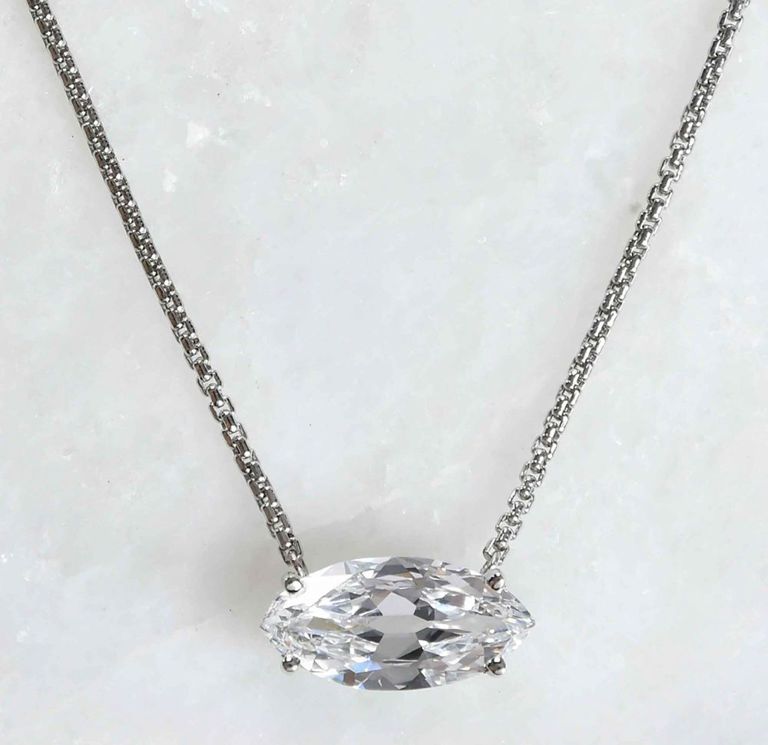 14k White Gold Diamond Pendant Necklace