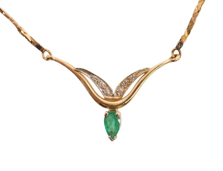 Diamond and Emerald Pendant Necklace