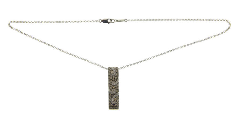18k White Gold Diamond Pendant Necklace