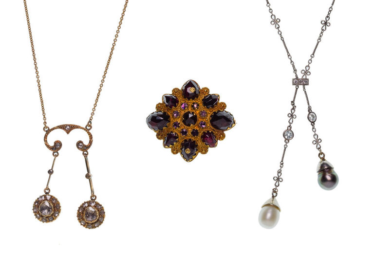 Diamond and Pearl Jewelry Set