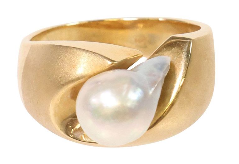 14k Yellow Gold Pearl Ring