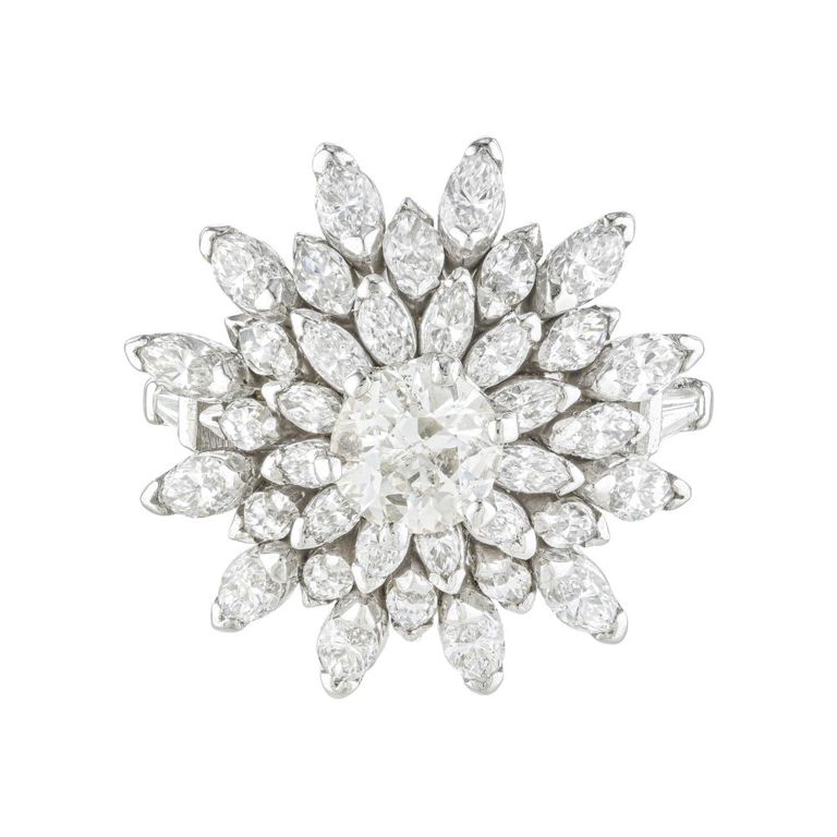 14k White Gold Diamond Cluster Ring