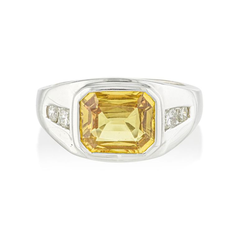 18k Yellow Gold Sapphire and Diamond Ring