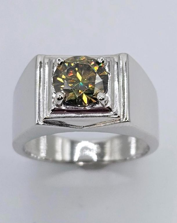 Sterling Silver Moissanite Ring