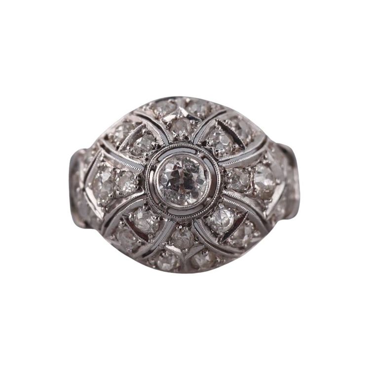 18k White Gold Diamond Ring