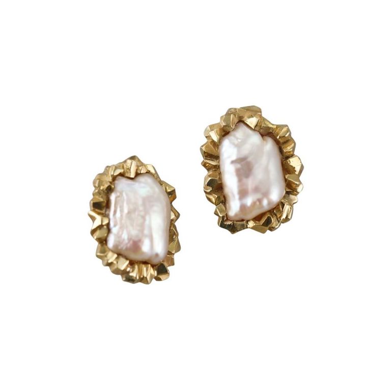 18k Gold Pearl Earrings