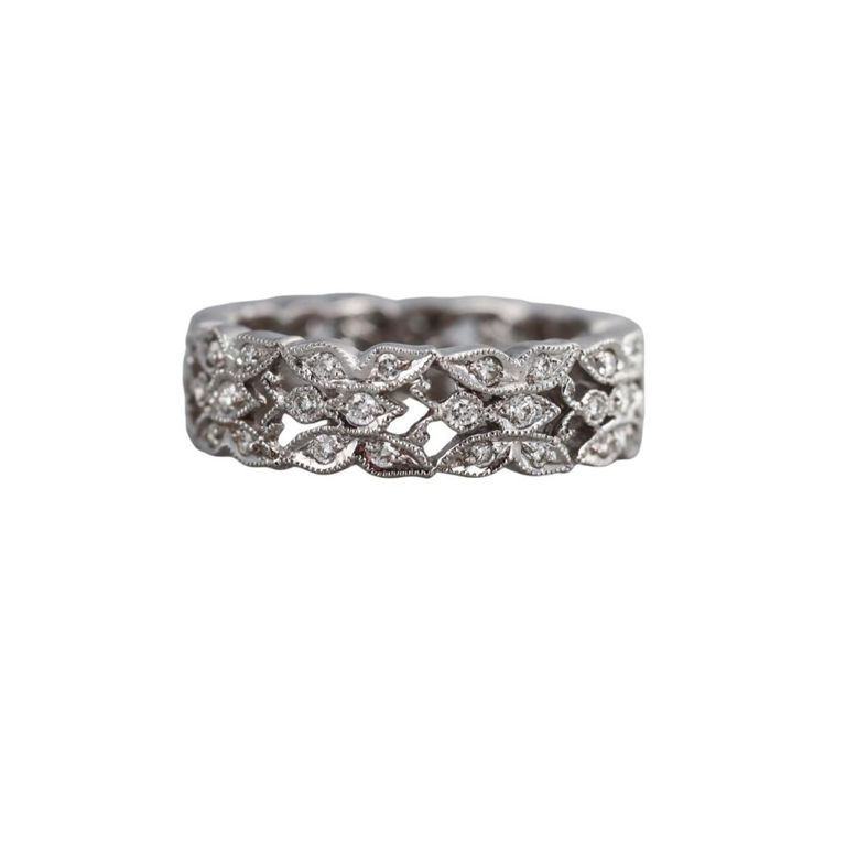 18k Gold Diamond Band Ring