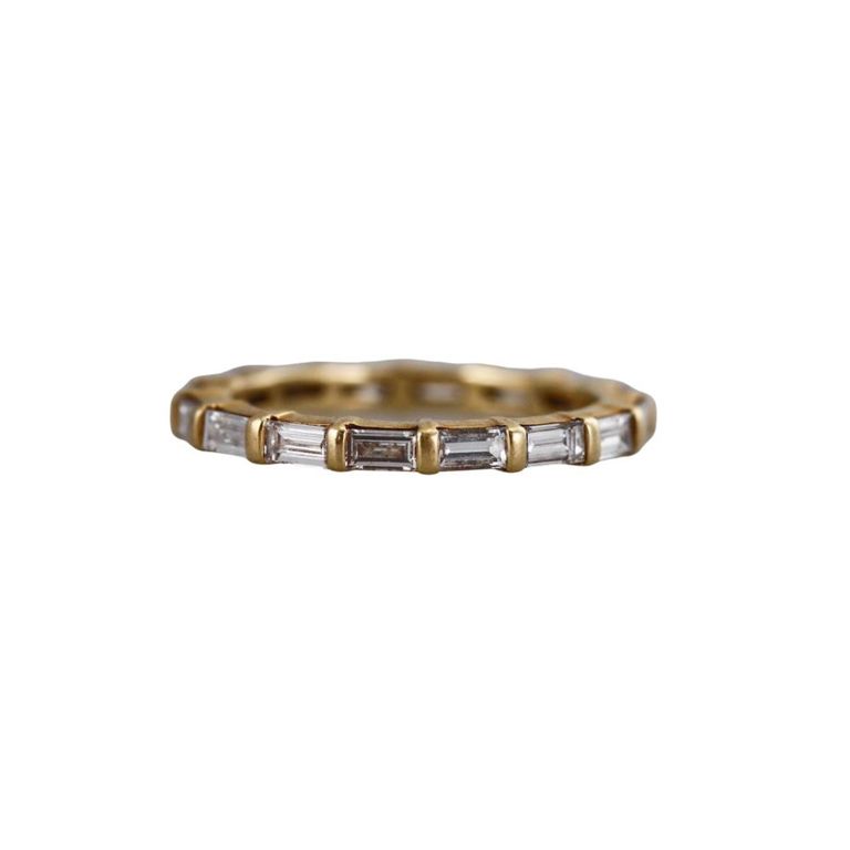 18k Gold Diamond Eternity Wedding Band Ring