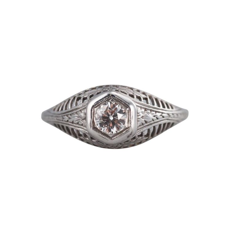 18k Gold Diamond Engagement Ring