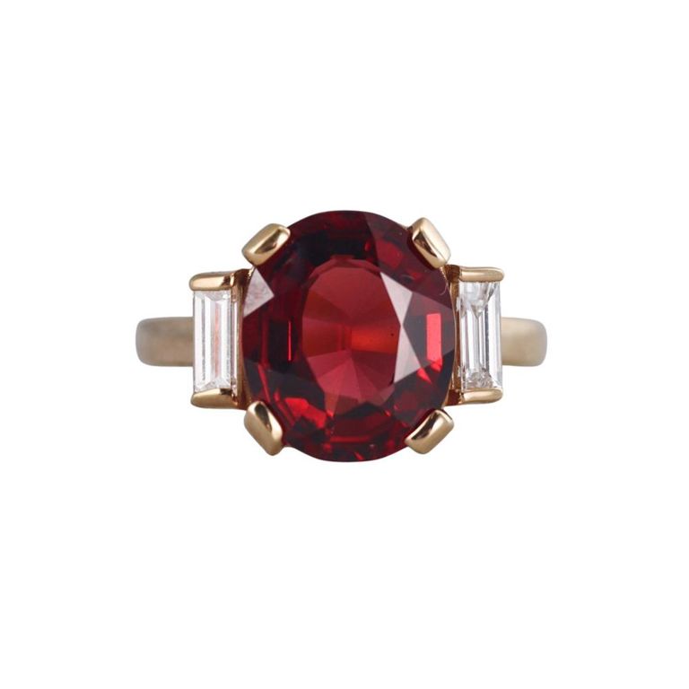 18k Gold Garnet and Diamond Ring