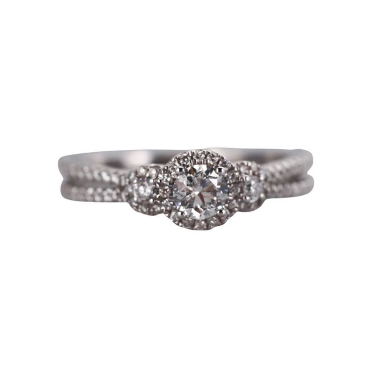 9k White Gold Engagement Diamond Ring