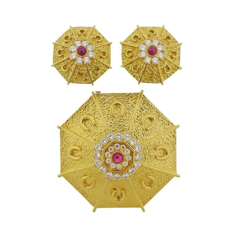 18k Gold Diamond and Ruby Jewelry Set