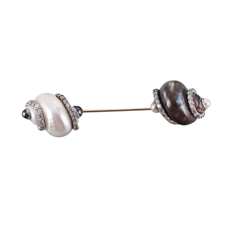 18k Gold Diamond Pearl Shell Brooch